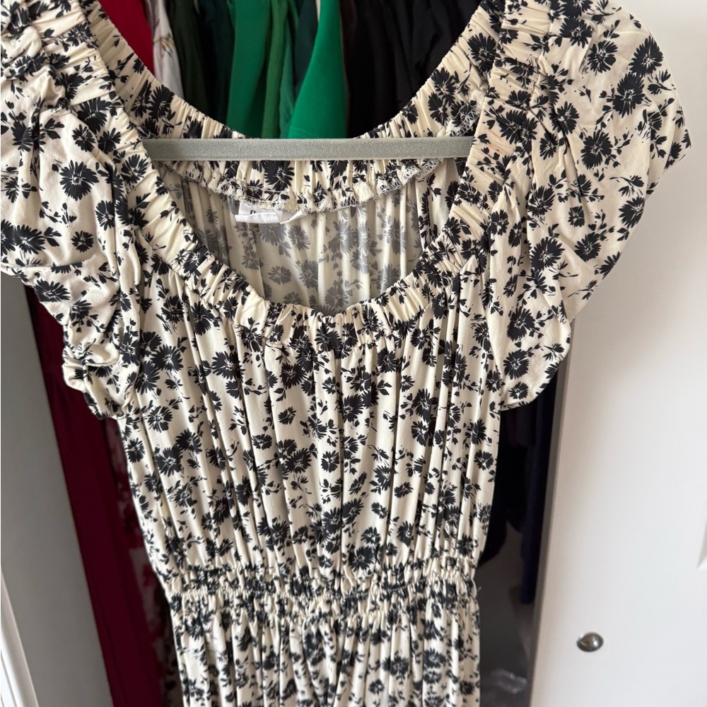 GAP Black and White Floral Dress